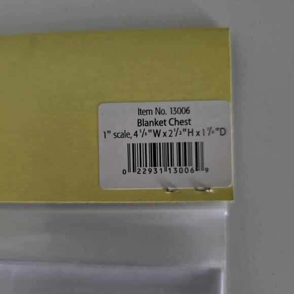 NWT Houseworks Shenandoah Designs Blanket Chest Doll House Miniature Kit - Picture 2 of 4